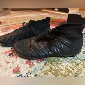 Men’s adidas Predator soccer cleats